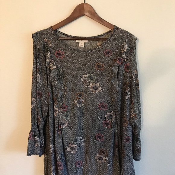 Floral Ruffle Top - Picture 1 of 4